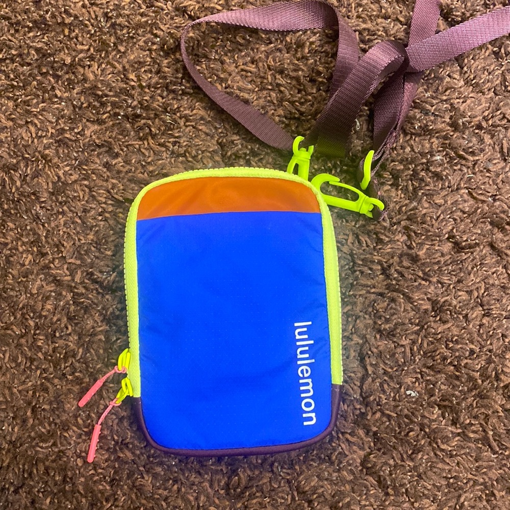 Lululemon Fanny pouch